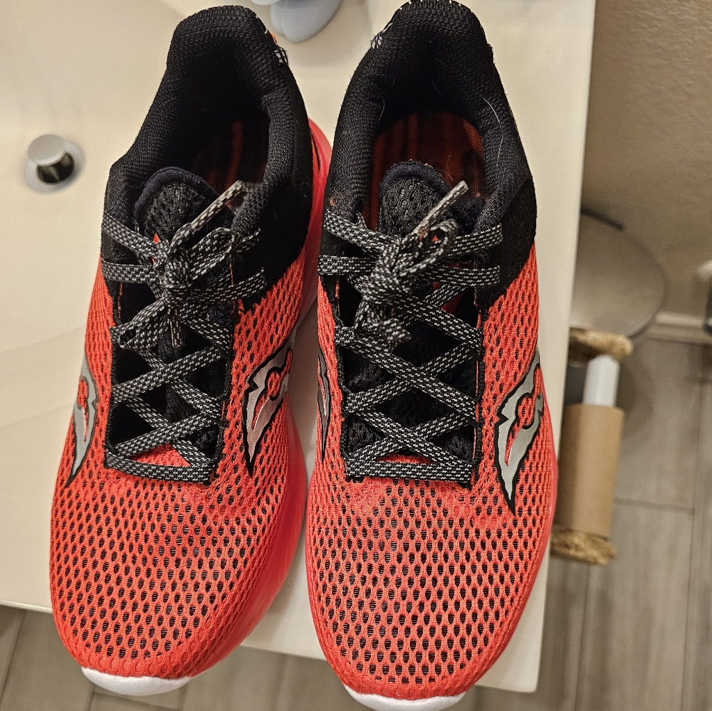 Saucony Kinvara Womens 8.5